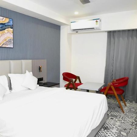 אחמדאבאד Hotel Dream מראה חיצוני תמונה