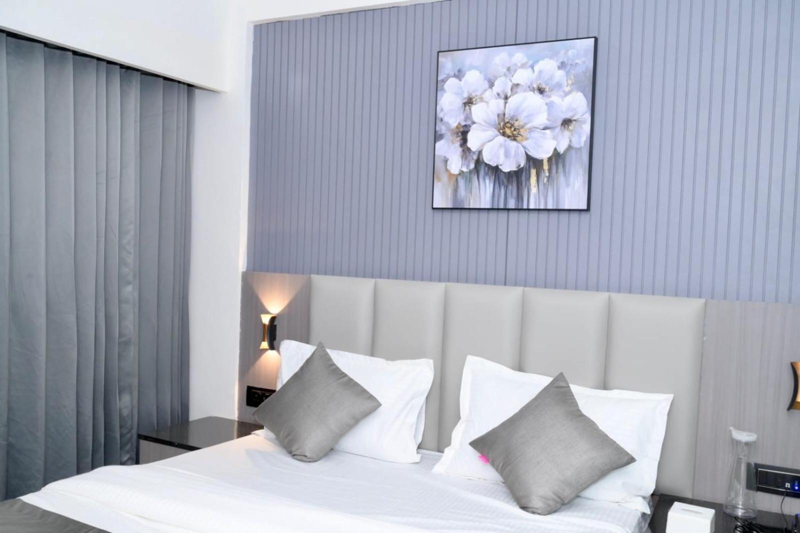 אחמדאבאד Hotel Dream מראה חיצוני תמונה